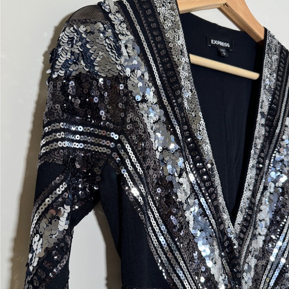 EXPRESS Patterned Silver Sequin Mesh
Longsleeve Mini Dress Small - Picture 2 of 12
